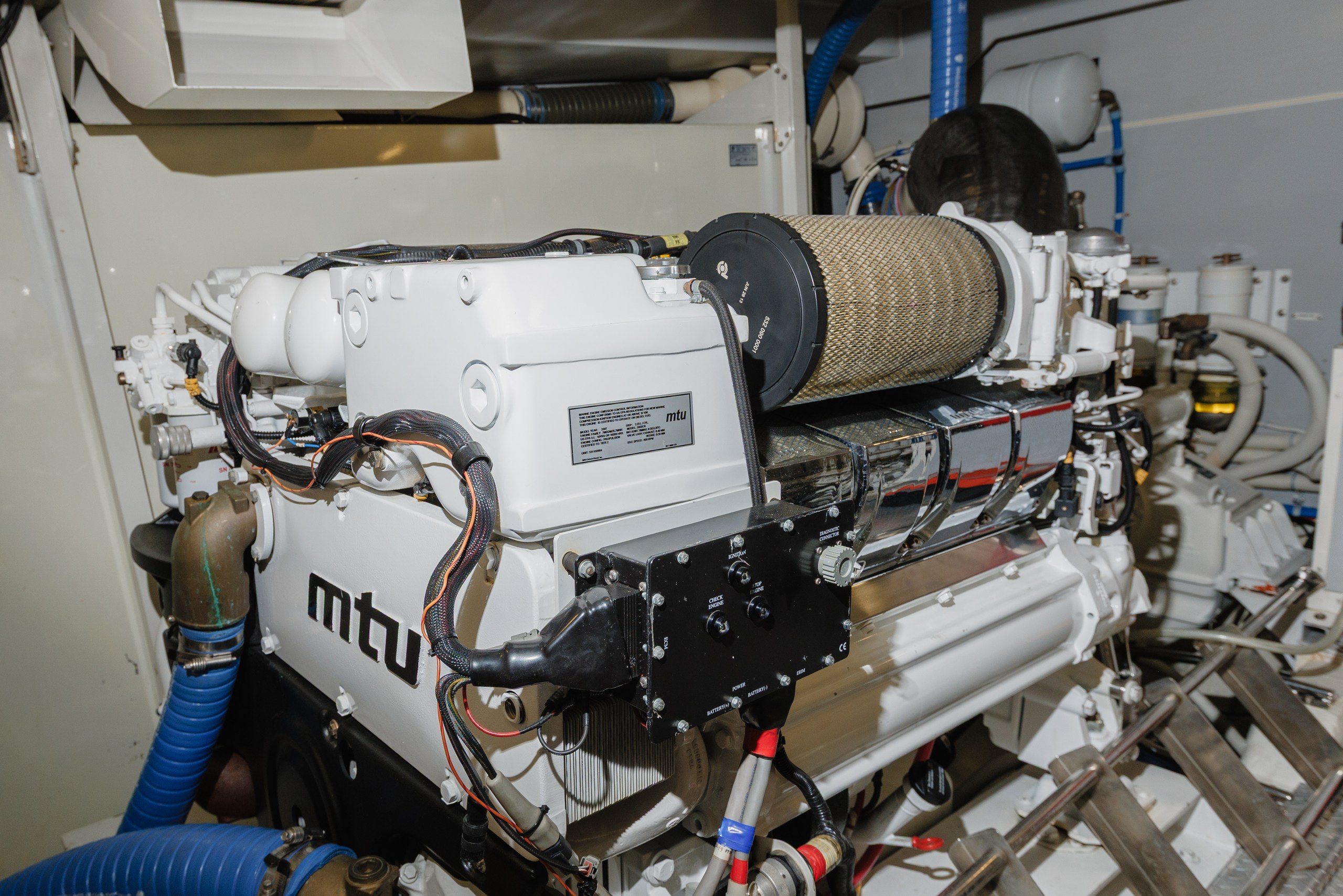 MARQUIS 690